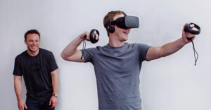 Mark Zuckerberg, CEO di Facebook, con Oculus Rift